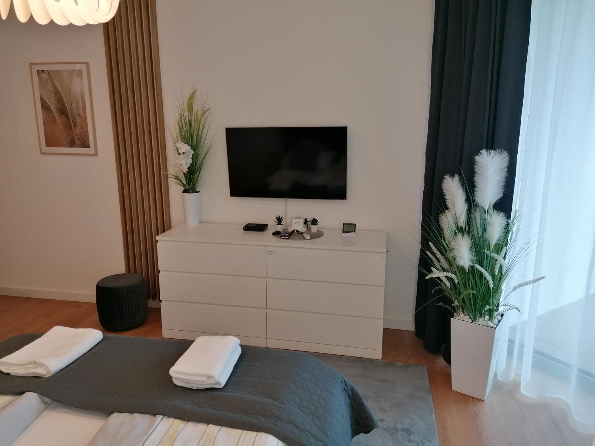 Pinea Apartament Z Widokiem Na Morze Z Basenem I Spa Przy Plazy Pobierowo Exterior photo